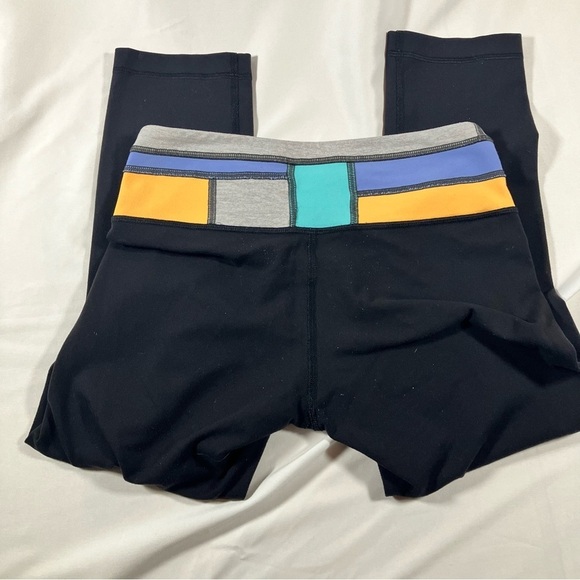 Lululemon Wunder Under Crop *Full-On Luon Black / Quilt Spring womens size 4 - Picture 8 of 14